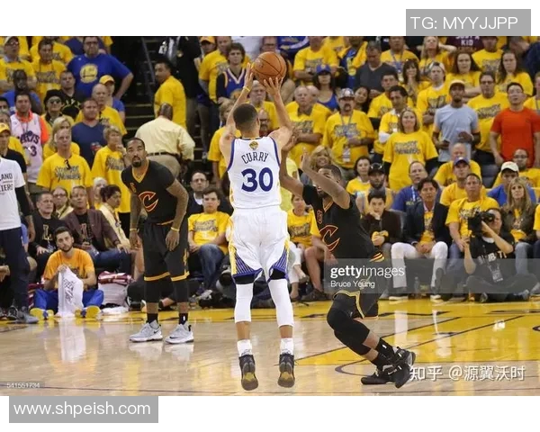 2015年NBA东部决赛骑士与老鹰的激烈对决回顾与分析